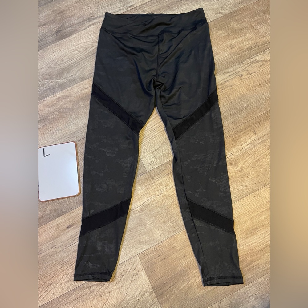Large c9 Workout leggings 7/8 length